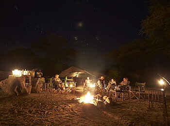 Mdonya Old River Camp: Lagerfeuer