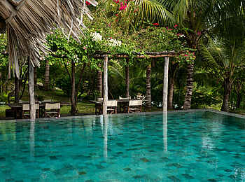 Qambani Luxury Resort: Am Pool 