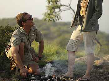 &Beyond Phinda Rock Lodge: Plausch am Lagerfeuer &Beyond Phinda Rock Lodge: Plausch am Lagerfeuer