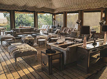 Entim Private Wing Camp: In der Lounge Entim Private Wing Camp: In der Lounge