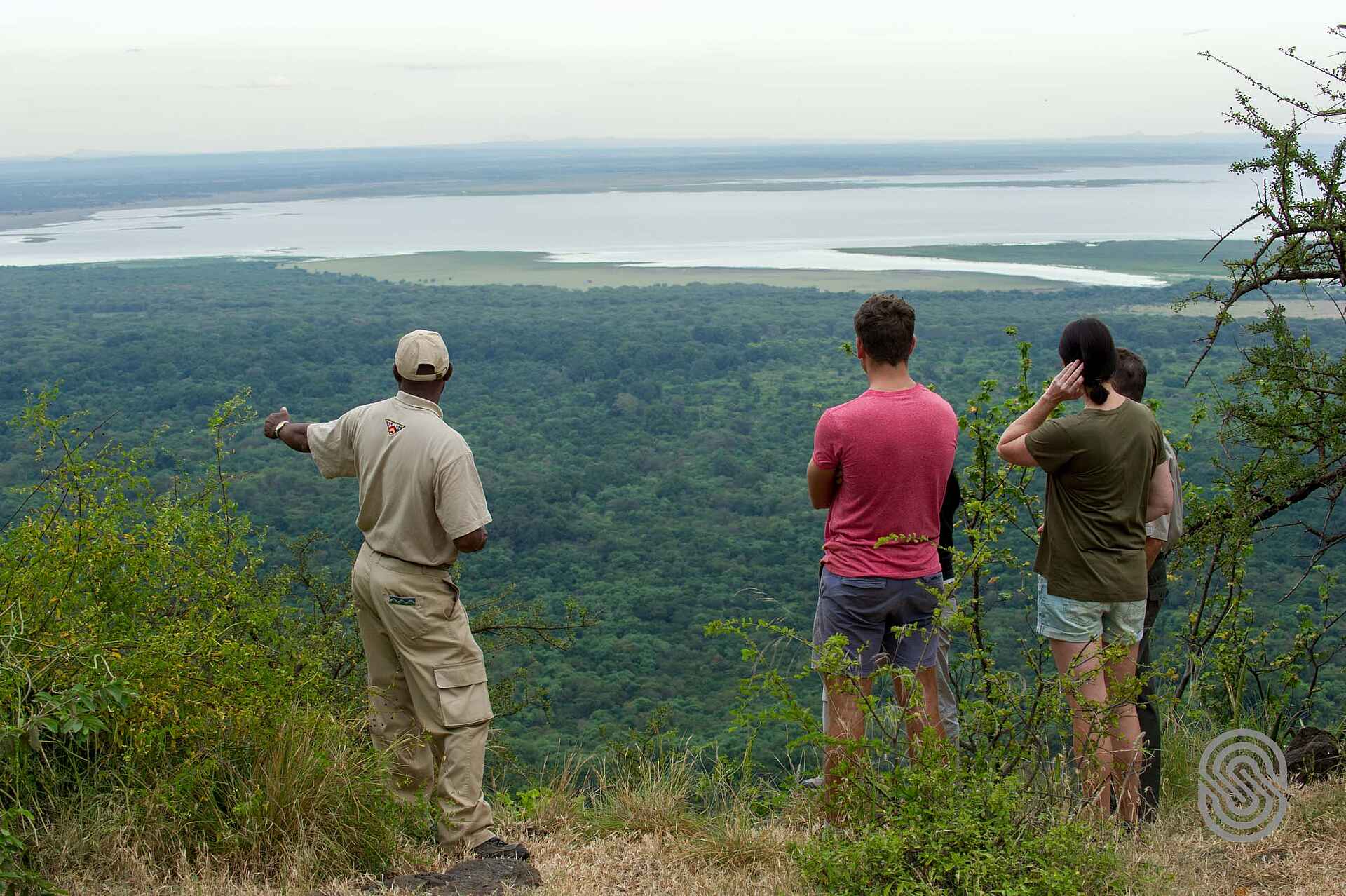 Lake Manyara Serena Lodge: Ausblick von der Abbruchkante auf den Lake Manyara