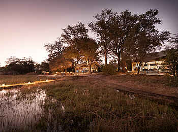 Okavango Explorers Camp: Die Hauptgebäude Okavango Explorers Camp: Die Hauptgebäude