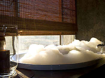 Okonjima Bush Camp: Schaumbad