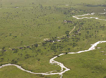 Serengeti Sametu Camp: Aus der Vogelperspektive Serengeti Sametu Camp: Aus der Vogelperspektive