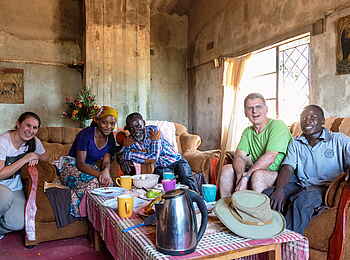 Musangano Lodge: Oliver mit Gästen