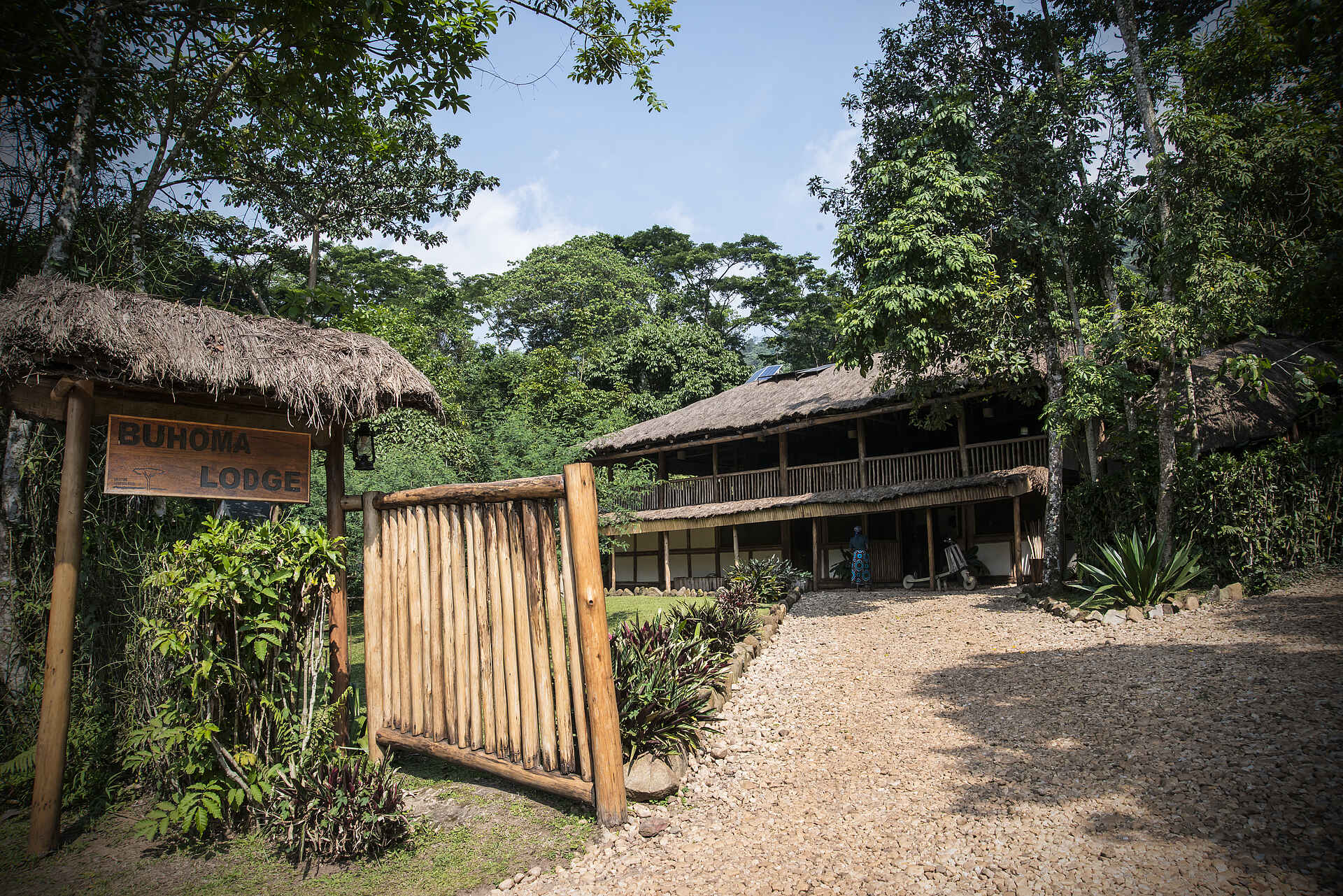 Buhoma Lodge, Bwindi Impenetrable Forest National Park, Gorilla tracking, Eingang, Gästechalet, Hauptgebäude, Afrikarma, Afrikarma Safaris, Afrikarma Safaris - Wildnis. Hautnah., Afrikarma.de, Uganda Exclusive Camps & Lodges, Wild Frontiers