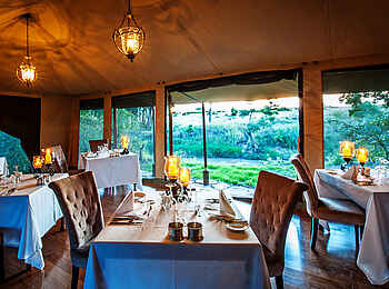 Sand River Masai Mara Camp: Speisesaal Sand River Masai Mara Camp: Speisesaal