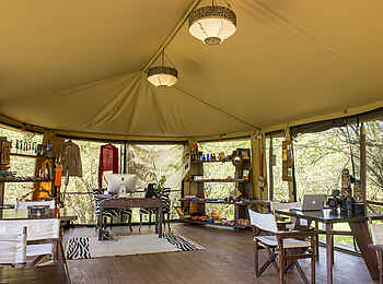 Soroi Private Wing Camp: Souvenirshop
