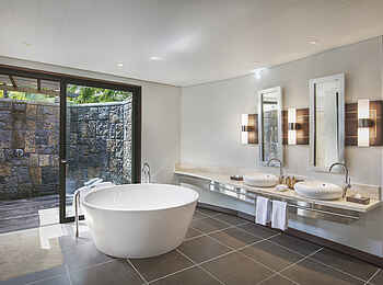 Trou Aux Biches Beachcomber Golf Resort & Spa: Junior Suite Bad Trou Aux Biches Beachcomber Golf Resort & Spa: Junior Suite Bad