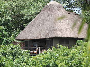 Lemala Wildwaters Lodge: Gästezimmer Außenansicht nah Lemala Wildwaters Lodge: Gästezimmer Außenansicht nah