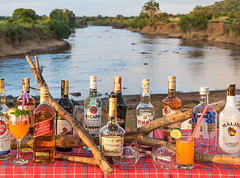 Losokwan Camp: Sundowner am Fluss