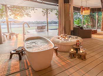 Time + Tide Chinzombo: Private Terrasse am Luangwa