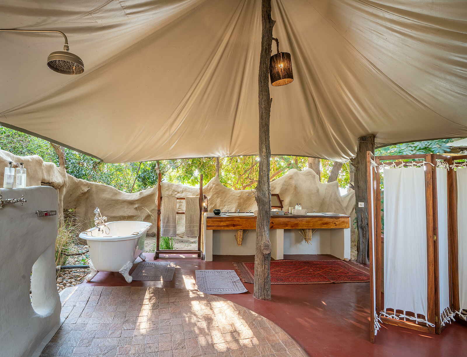 Time + Tide Chongwe Suites: Ein herrliches Bad der Albida Suite Time + Tide Chongwe Suites: Ein herrliches Bad der Albida Suite