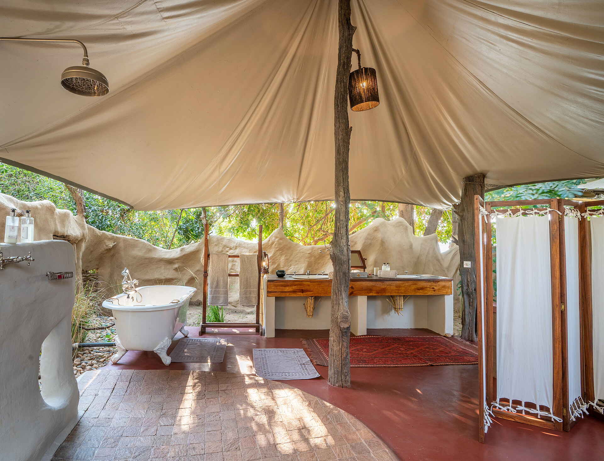 Afrikarma, Afrikarma Safaris, Afrikarma Safaris. Wildnis. Hautnah., afrikarma.de, Chongwe, Chongwe Suites, Gästeunterkünfte, Lower Zambezi, Time + Tide, Time + Tide Africa, Time + Tide Chongwe Suites, Zentrale Einrichtung