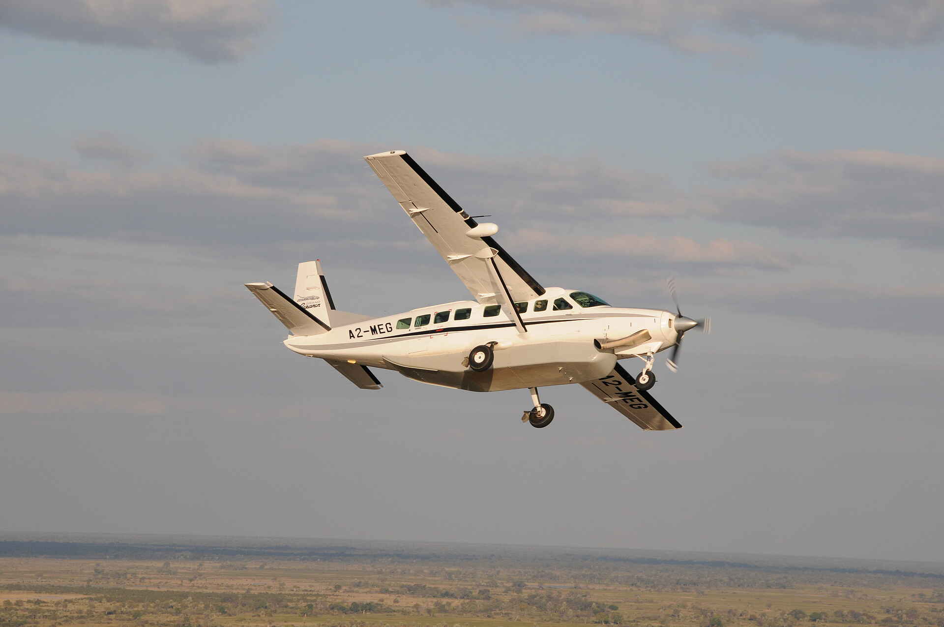 Macatoo Camp: Flugzeug