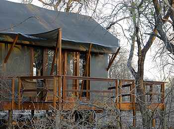 Mushara Outpost: Eingang zum Gästezelt