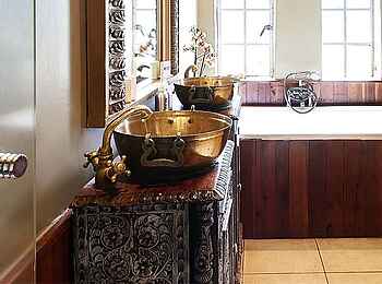 Giraffe Manor: Jock Superior Room Waschtisch Giraffe Manor: Jock Superior Room Waschtisch