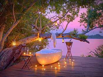 Ila Safari Lodge: Romantisches Außenbad
