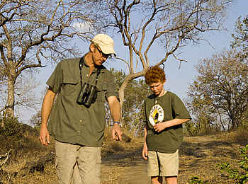 Mkulumadzi Lodge: Spurenlese