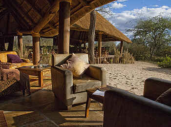 Oliver's Camp: Lounge Oliver's Camp: Lounge