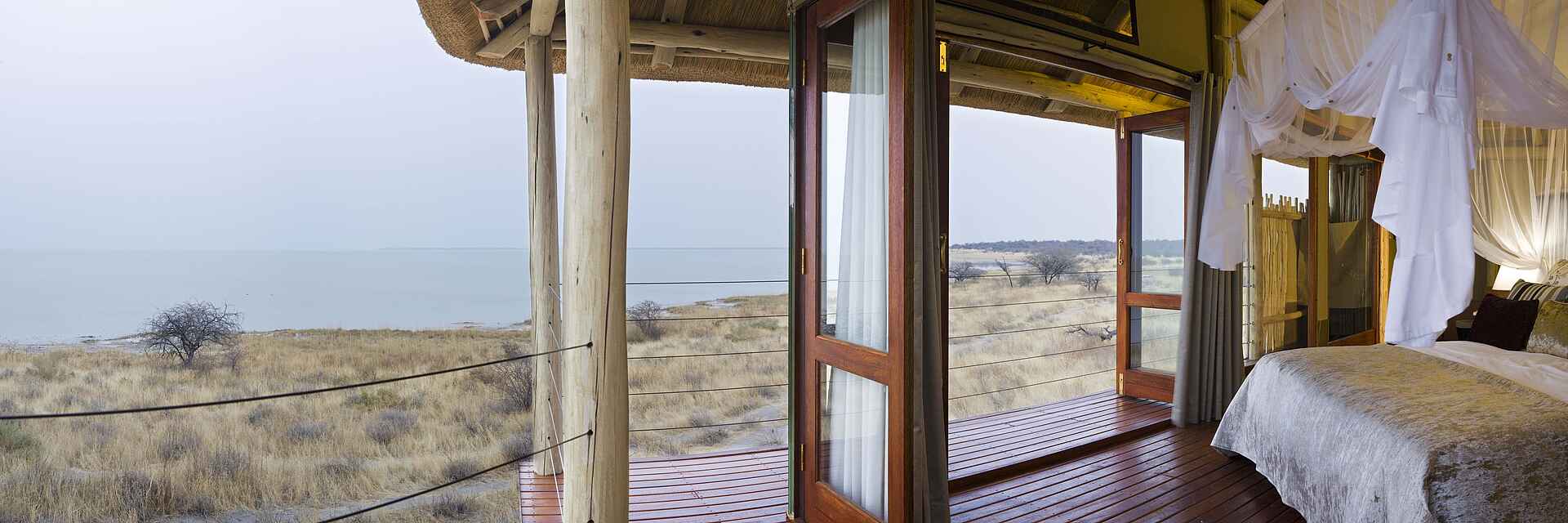 Doppelbett, Etosha East, Etosha Nationalpark, Etoshapfanne, Gästechalet, Onkoshi Camp