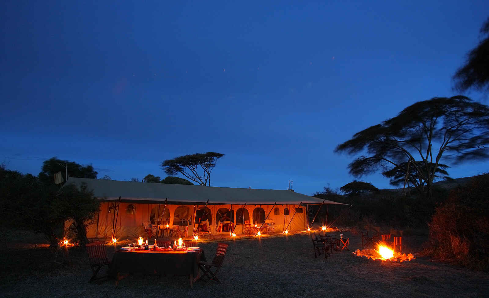 Saruni Wild: Das Camp bei Nacht Saruni Wild: Das Camp bei Nacht