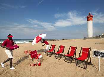 The Oyster Box: Am Strand