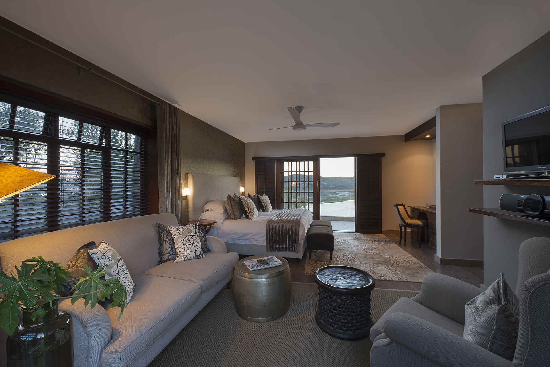 Afrikarma, Afrikarma Safaris, Afrikarma Safaris - Wildnis. Hautnah., Garden Route, Kanonkop, Knysna, Safari, Südafrika