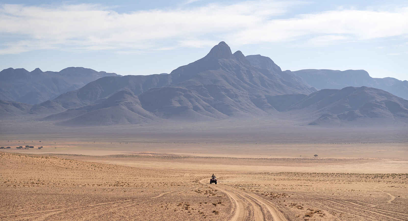 Kwessi Dunes Lodge: Quad-Bike-Tour Kwessi Dunes Lodge: Quad-Bike-Tour