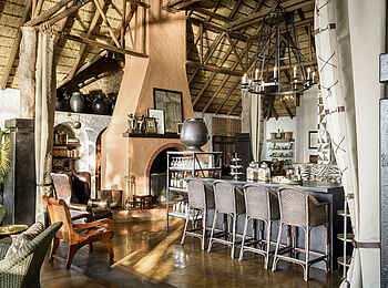 Singita Ebony Lodge: Die Bar und Lounge Singita Ebony Lodge: Die Bar und Lounge