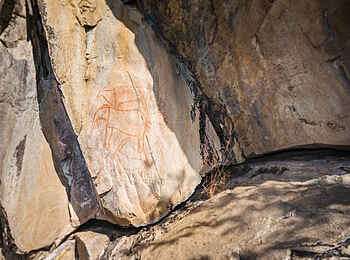 Belmond Savute Elephant Lodge: Felsmalereien