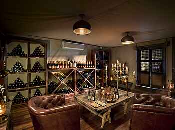 Duba Plains Camp: Im Weinkeller