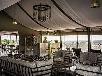 Sanctuary Kichakani Serengeti Camp: Lounge Sanctuary Kichakani Serengeti Camp: Lounge