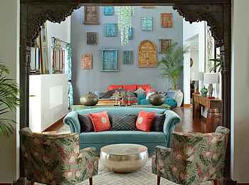 Latitude 0: Sitzgruppe mit Swahili-Deko Latitude 0: Sitzgruppe mit Swahili-Deko