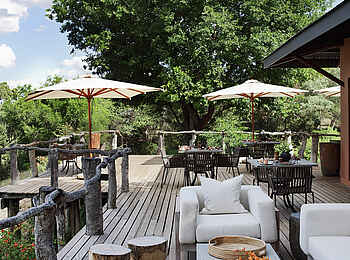 MalaMala Sable Camp: Abgang von der Terrasse