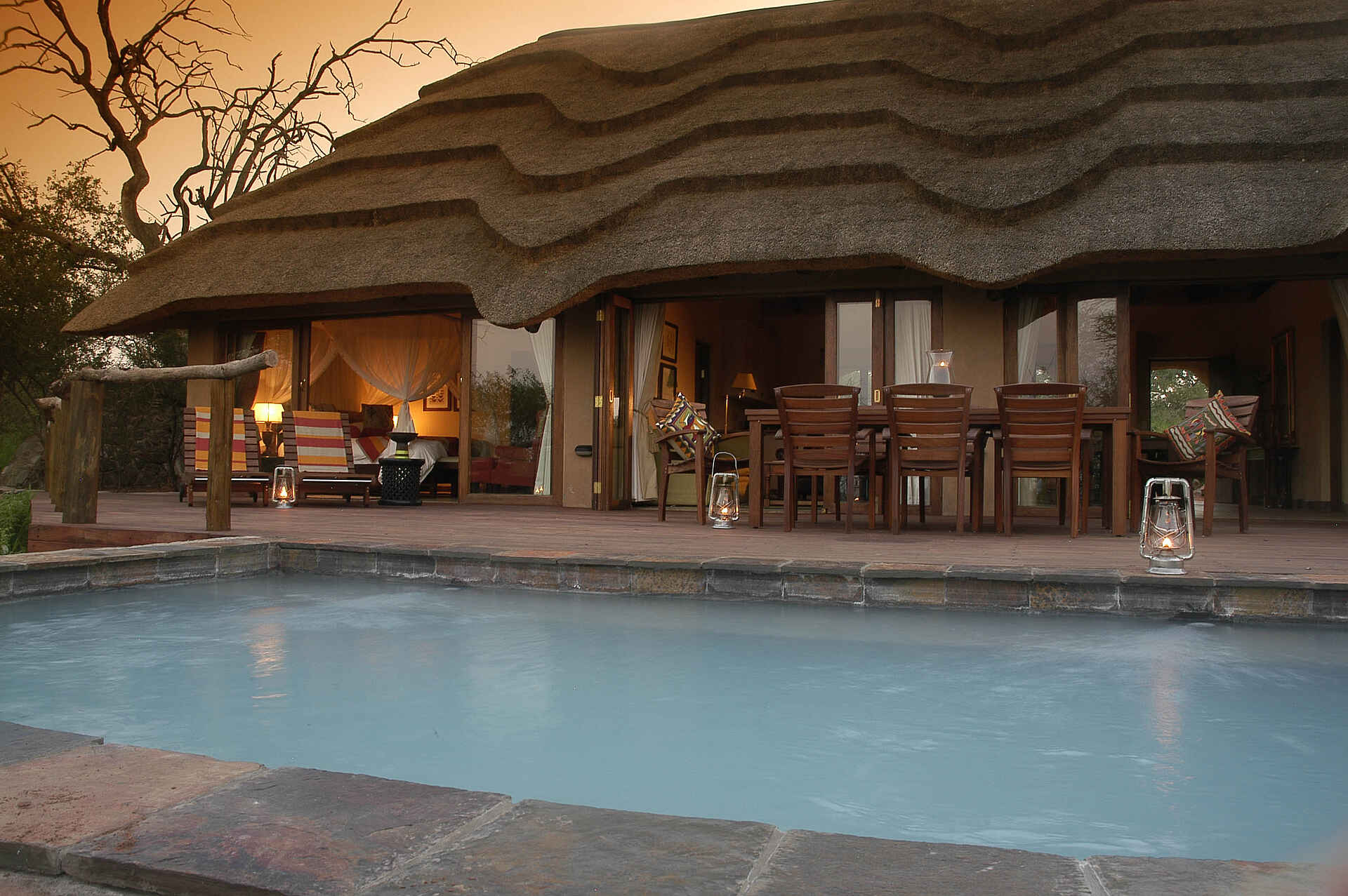 Big 5, Lodge, Luxus-Lodge, Madikwe, Madikwe Game Reserve, Motswiri Private Safari Lodge, Safari, Südafrika, Villas, Family Villa, Pool, Terrasse, Veranda, Afrikarma, Afrikarma Safaris, Afrikarma Safaris - Wildnis. Hautnah., Afrikarma.de