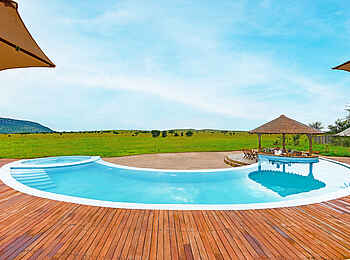 One Nature Nyaruswiga: Swimming-Pool-Panorama