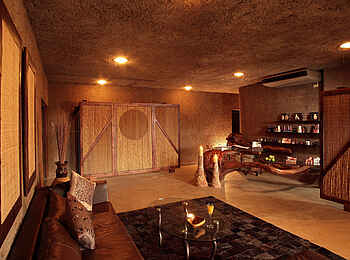 Sabi Sabi Earth Lodge: Eingang des SPA Sabi Sabi Earth Lodge: Eingang des SPA