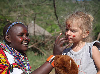 Sanctuary Olonana: Gesichtsmalerei für Kinder Sanctuary Olonana: Gesichtsmalerei für Kinder
