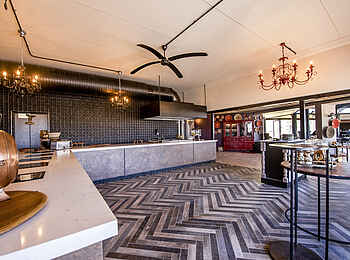 Etosha King Nehale: Das Buffet im Restaurant