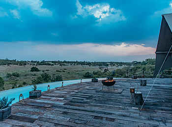 The Sambuk Suite at Mara Nyika Camp: Ein großer Pool mit Aussicht The Sambuk Suite at Mara Nyika Camp: Ein großer Pool mit Aussicht
