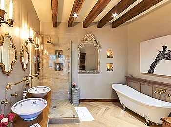 Giraffe Manor: Lynn Superior Room Badezimmer Giraffe Manor: Lynn Superior Room Badezimmer