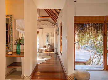 Azura Benguerra Island Retreat: Presidential Villa Bad