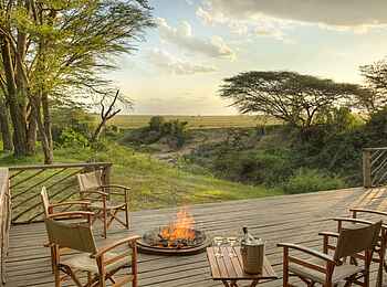 Basecamp Masai Mara: Lagerfeuer neben dem Restaurant Basecamp Masai Mara: Lagerfeuer neben dem Restaurant