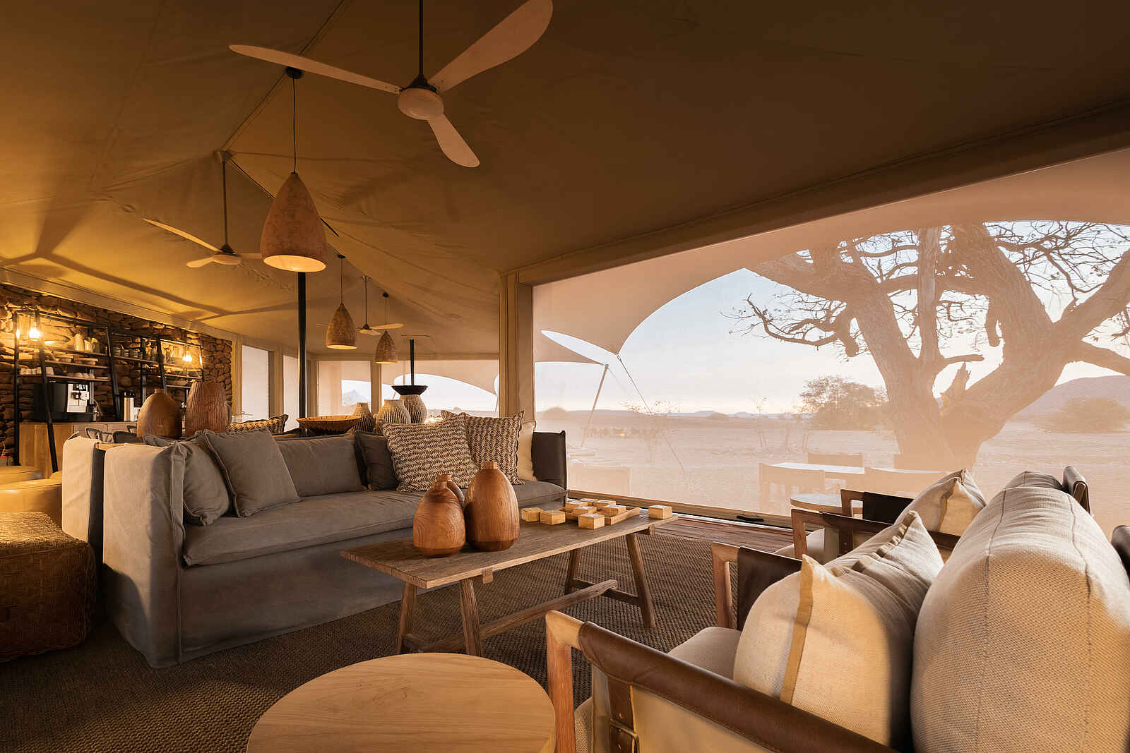 Desert Rhino Camp: Lounge Desert Rhino Camp: Lounge