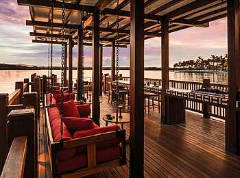 One and Only Le Saint Gerant: Die Tapasake Bar bei Sonnenuntergang