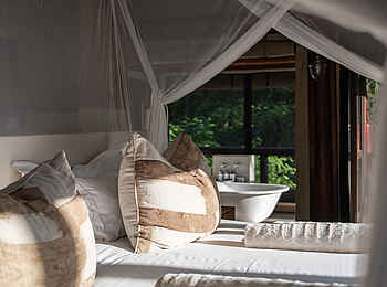 Tuli Safari Lodge Mashatu: Luxury Tented Suite Bett