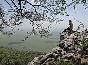 Charlie Sanjan Safari Camp: Ausblick von Kopje