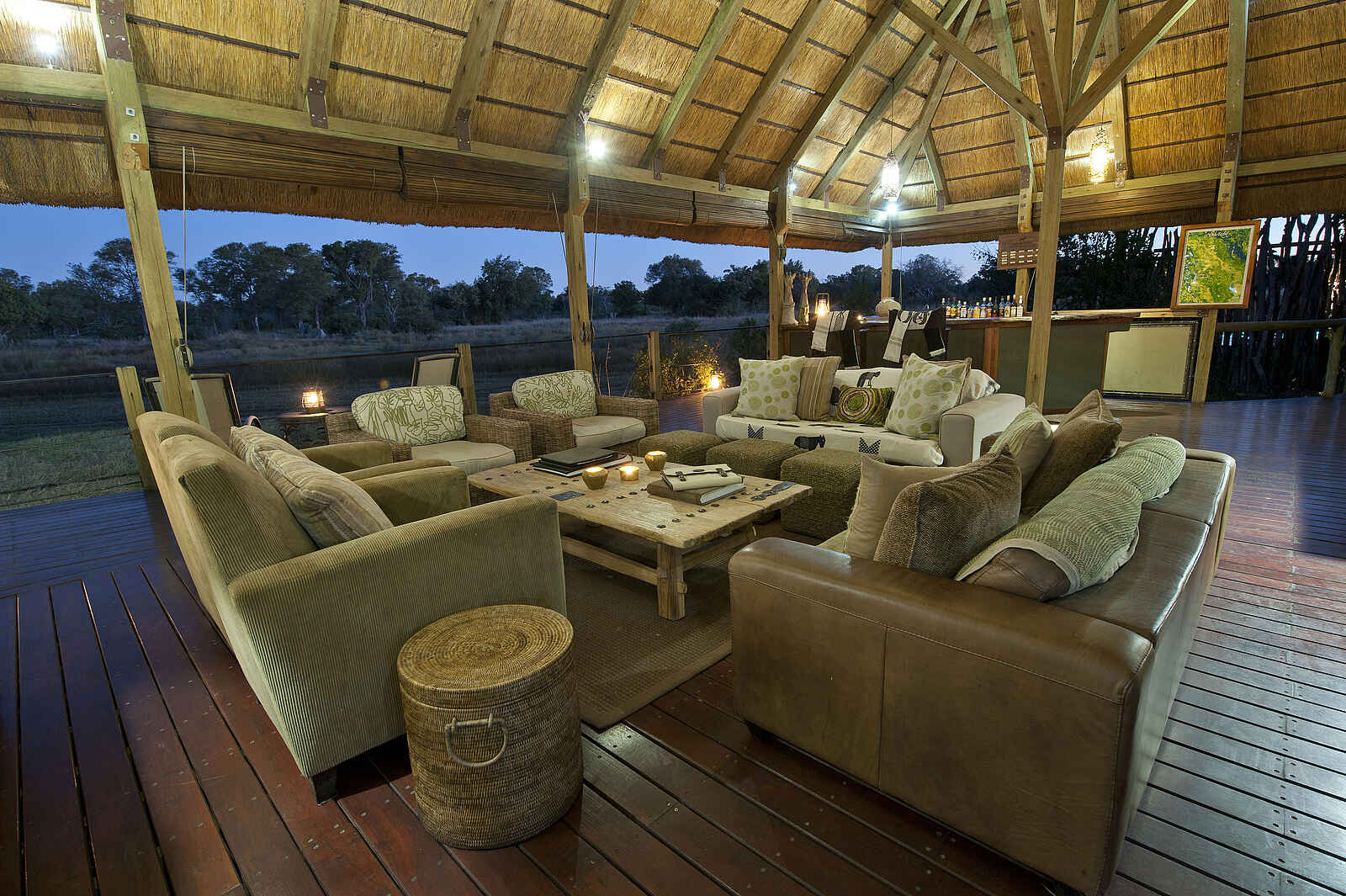 Chitabe Lediba: Die Lounge am Abend Chitabe Lediba: Die Lounge am Abend