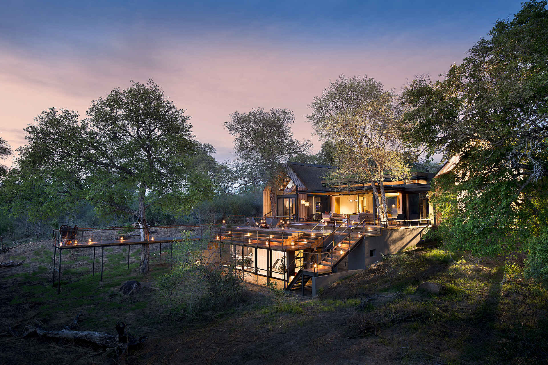 Lion Sands Ivory Lodge: Fish Eagle Villa Fluss Sabie, Ivory Lodge, Lion Sands, Lion Sands Game Reserve, Lion Sands Ivory Lodge, More, Sabi Sands, Sabie, Architektur, Beleuchtung, Fish Eagle Villa, Lage, Licht, Natur, Stimmung, Villa, Afrikarma, Afrikarma Safaris, Afrikarma Safaris - Wildnis. Hautnah., Afrikarma.de